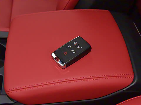 2025�� P400 SPORT