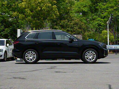 2025�� 2.0TSI ��Ӱ��