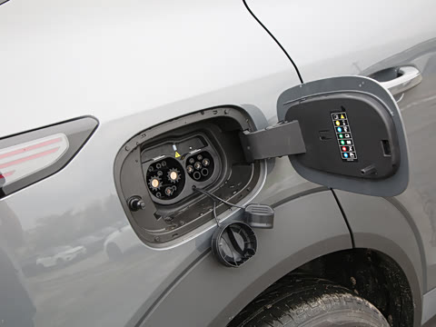 2025�� EM-P 126������Max