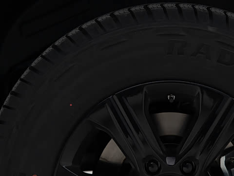 2025�� 2.0T�Զ�������Ӣ�� ����