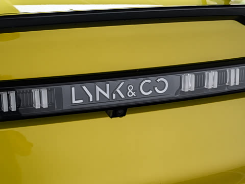 2025�� 03+ 2.0TD �Զ����ܽ��װ�