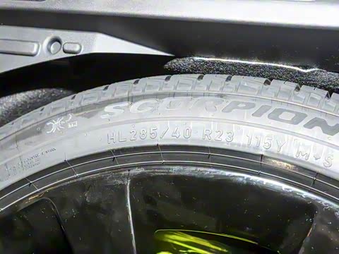 2025�� 400PS Dynamic HSE