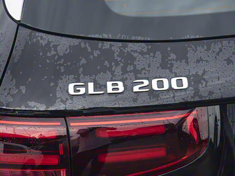 2025 GLB 200 