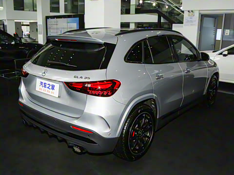 2024�� AMG GLA 35 4MATIC