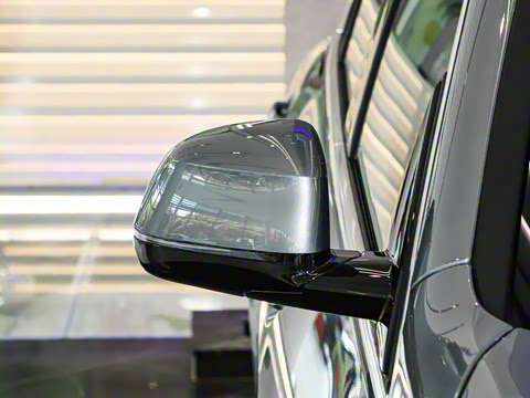 2023�� xDrive 40Li M�˶���װ