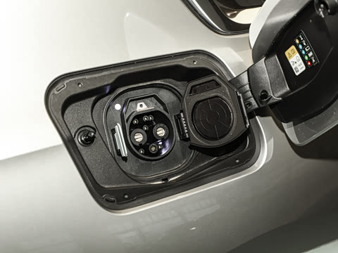 2023�� eDrive50L ���Ⱥ�����װ