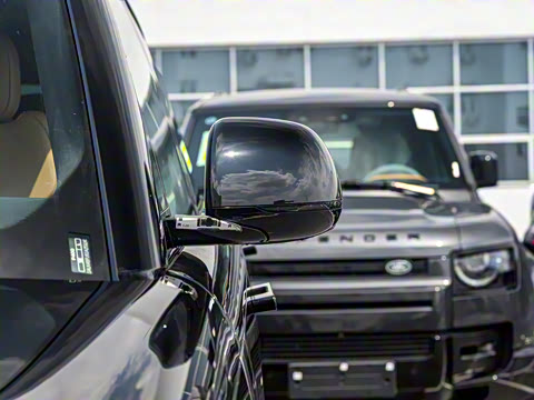 2025�� 3.0 L6 400PS ʢ���ӳ���