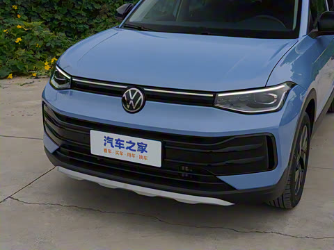 2025�� ���� 300TSI ������