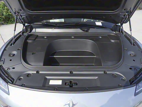 2025�� ���� 650ProѲ����