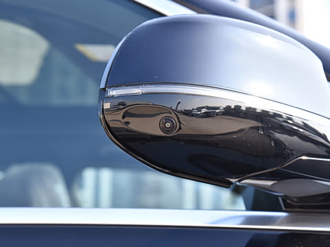 2023�� xDrive 40Li M�˶���װ