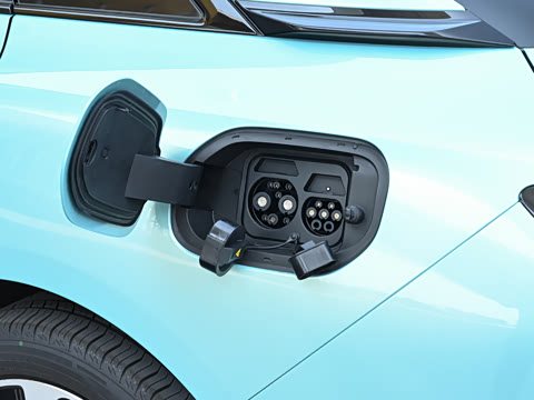 2025�� 600 �������� Max