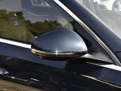 2025�� E 300 L ������