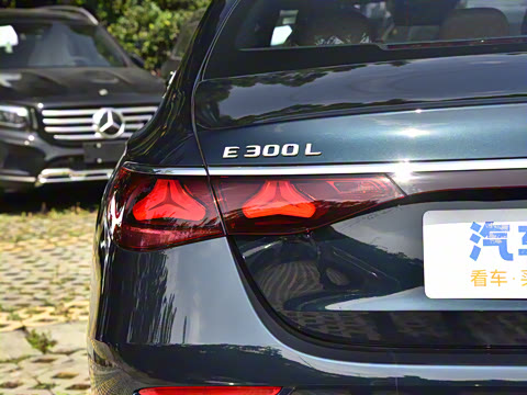 2025�� E 300 L ������