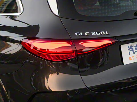 2025�� �Ŀ� GLC 260 L 4MATIC ������