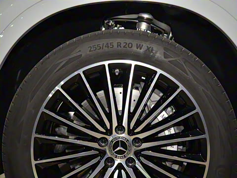 2025�� GLC 300 4MATIC ����SUV