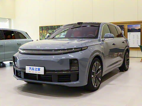 2025�� Ultra ���ܻ��°�