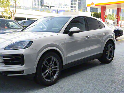 2025�� Cayenne Coup�� 3.0T