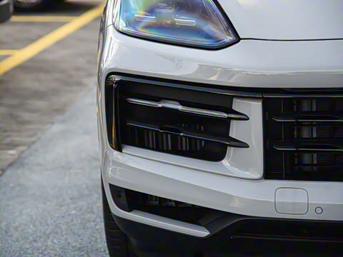 2025�� Cayenne Coup�� 3.0T