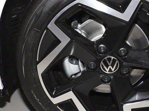 2025�� �Ŀ� 300TSI R-Line