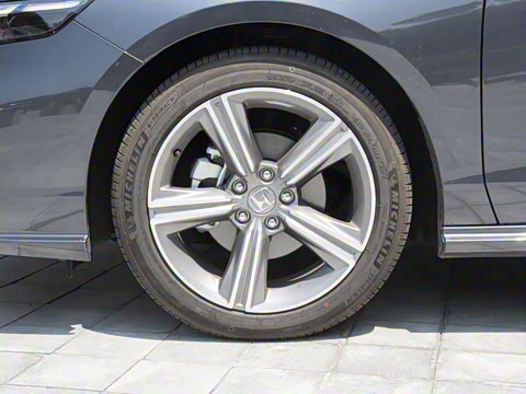 2025�� �˶�ϵ�� 260TURBO ����