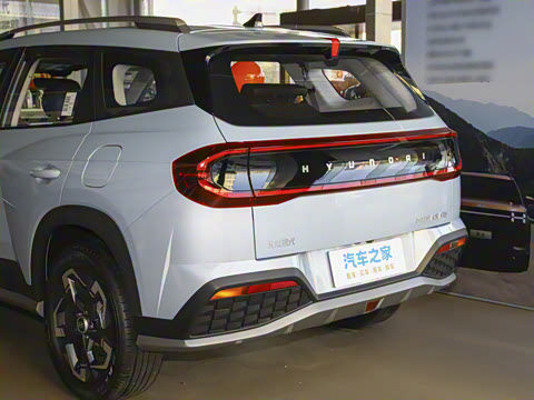 2023�� ��� 2.0L ����LUX