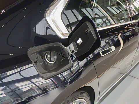 2023�� 740Li ������ ������װ