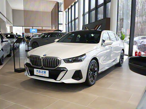 2025�� 530Li ������ M�˶���װ