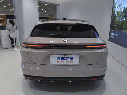 2025�� 75kWh Touring