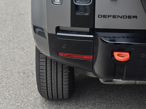 2025�� 110 3.0T P400 X