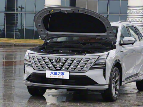 2025�� ���Ĵ� 1.5T ������ �ǻ��콢��