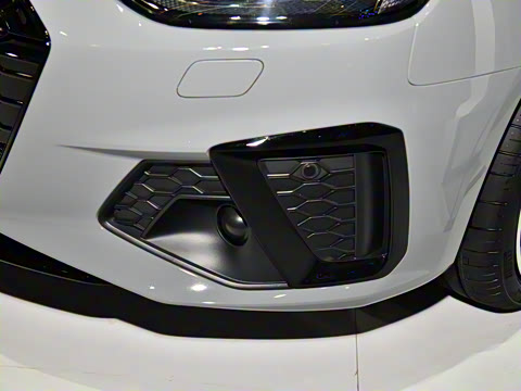 2025�� 200���������� 40 TFSI ���������� B&O ��ҹ��