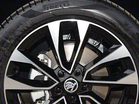 2025�� TSI380 7�������콢��