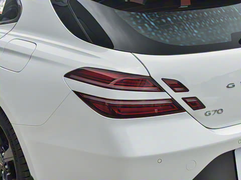 2024�� 2.0T ���Ͱ���������� Shooting Brake