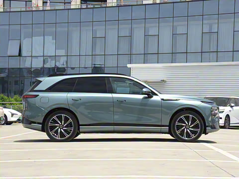 2025�� 680 ������������ Max