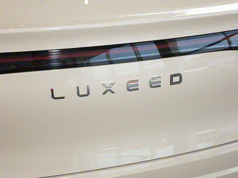 2025�� 705km Pro