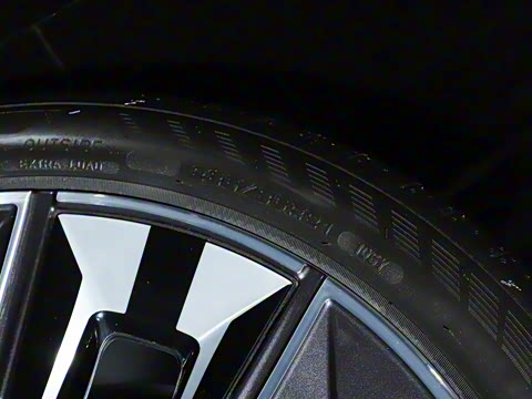 2025�� xDrive30L ������ M�˶���װ