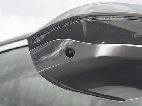 2023�� 735Li ������װ