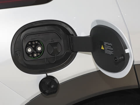 2024�� ��ҫ�� DM-i 205KM �콢��