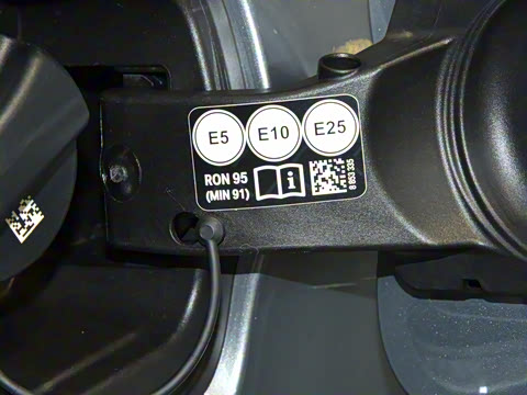 2025�� 225i M�˶���ҹ��װ