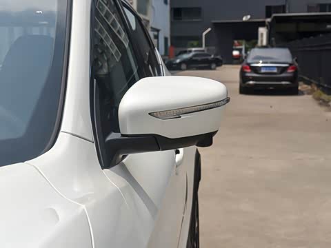 2025�� �Ŀ� ���� 2.0L CVT XV+���Ȱ�