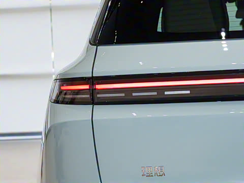 2025�� Pro ���ܻ��°�