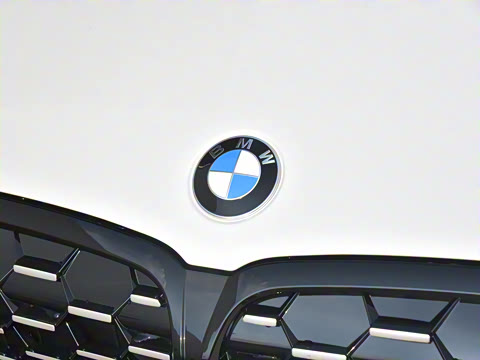 2024�� 325i M�˶���ҹ��װ