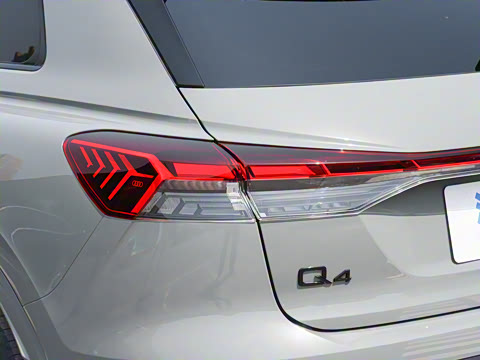 2024�� 50 e-tron quattro ������ҹ��