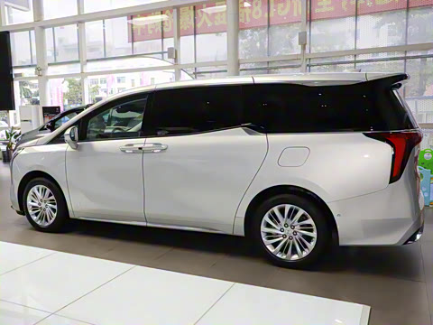 2025�� 2.0T ����������