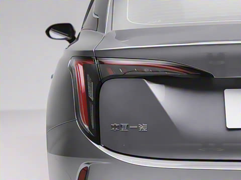 2025�� 610km PLUS