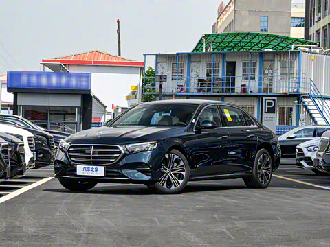 2024�� E 350 e L ���ʽ��϶����γ�