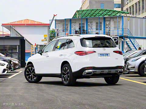 2024�� GLC 260 L 4MATIC ������ 5��