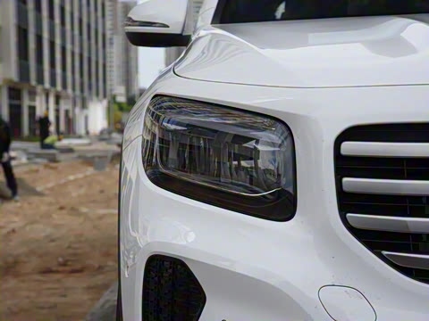 2025�� GLB 220 ʱ����