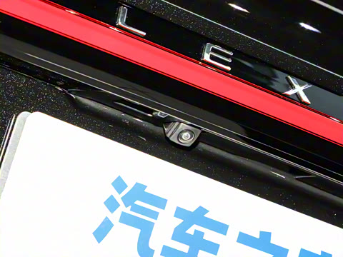 2025�� 300 ����������