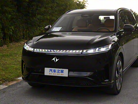 2025�� 210Ultra���̰� 5��